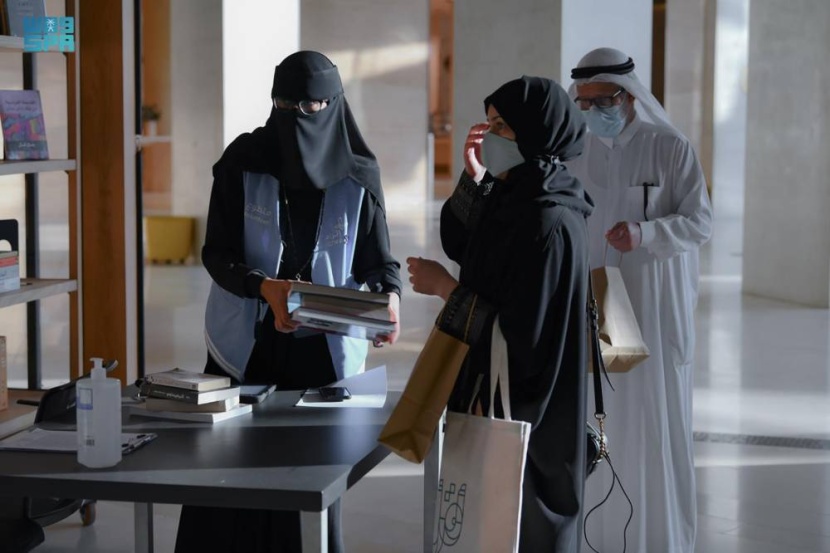 «إثراء» يتيح مقايضة الكتب بأخرى دون مقابل