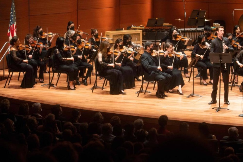 أوركسترا نيويورك تعاود نشاطها بعد توقف 18 شهرا