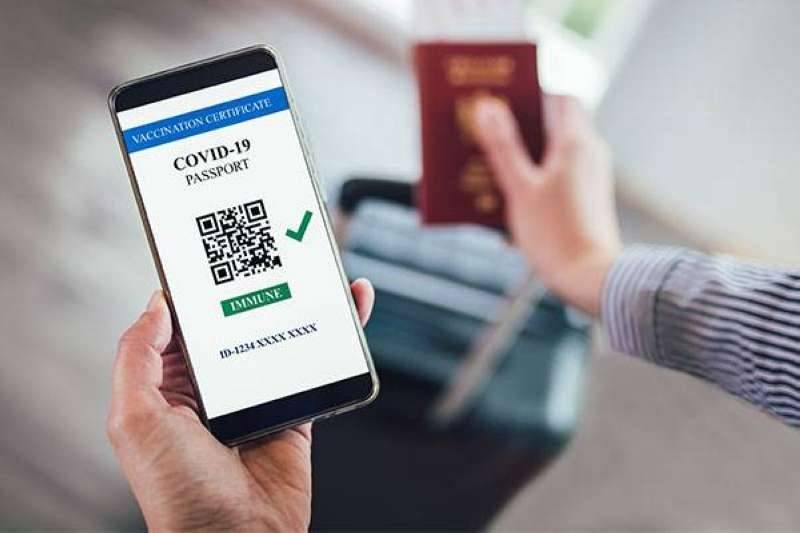 أمريكا تحض «فيسبوك» على التصدي لشهادات التلقيح المزيفة