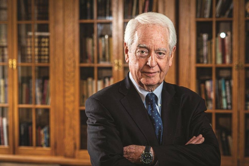 بافيت صناعة الطيران يخطط على المدى الطويل