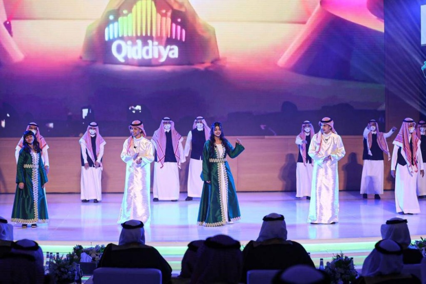 في أجواء وطنية .. الطلاب والطالبات يسطرون حكاية وفاء في ملحمة «هي لنا دار»