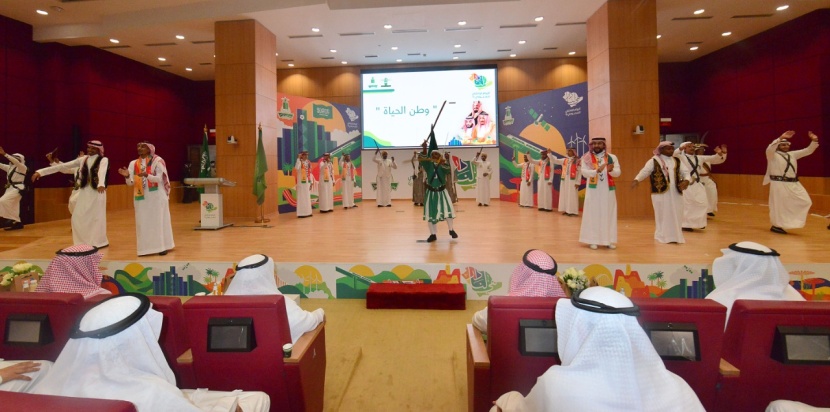 رئيس جامعة "المؤسس" يرعى حفل الاحتفاء باليوم الوطني الـ 91 "هي لنا دار"