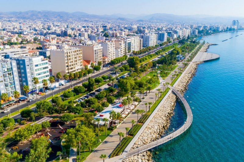 قبرص .. ملاذ آمن لمئات اللبنانيين من الأزمة الاقتصادية في بلادهم