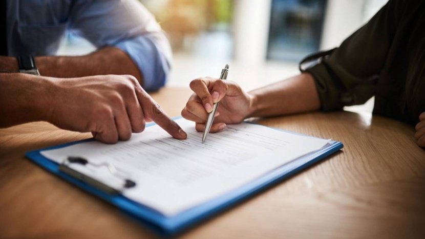 صنع السياسات باستخدام التجارب العشوائية المنضبطة