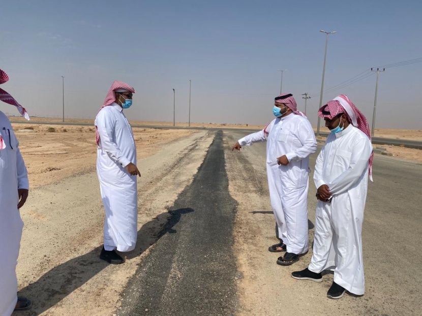 ضمن حملة معالجة التشوه البصري .. رئيس بلدية روضة هباس يتفقد أعمالها