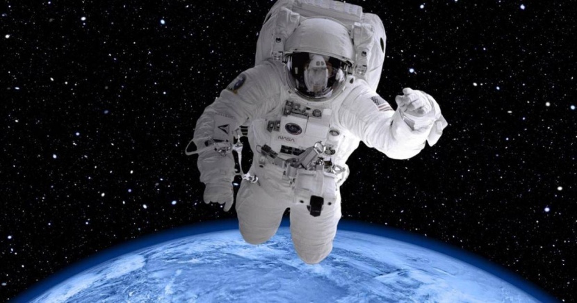 عرق النسا .. أبرز أعراض السفر إلى الفضاء