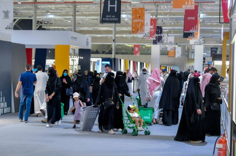 معرض الرياض للكتاب .. 60 ساعة من الإلهام للفكر والأدب والثقافة
