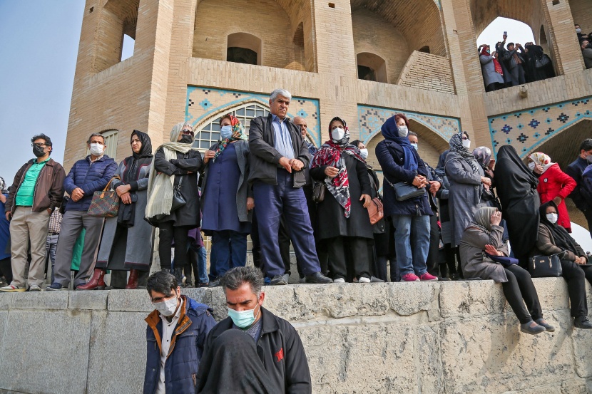 آلاف الإيرانيين يتظاهرون في أصفهان احتجاجا على شح المياه