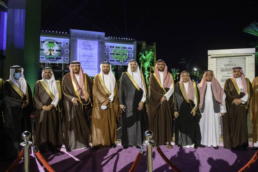فيصل بن سلمان يفتتح مستشفى التخصصي ومركز الأبحاث في المدينة المنورة