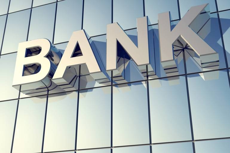 مصرف إلكتروني يخفض دوام موظفيه إلى 4 أيام