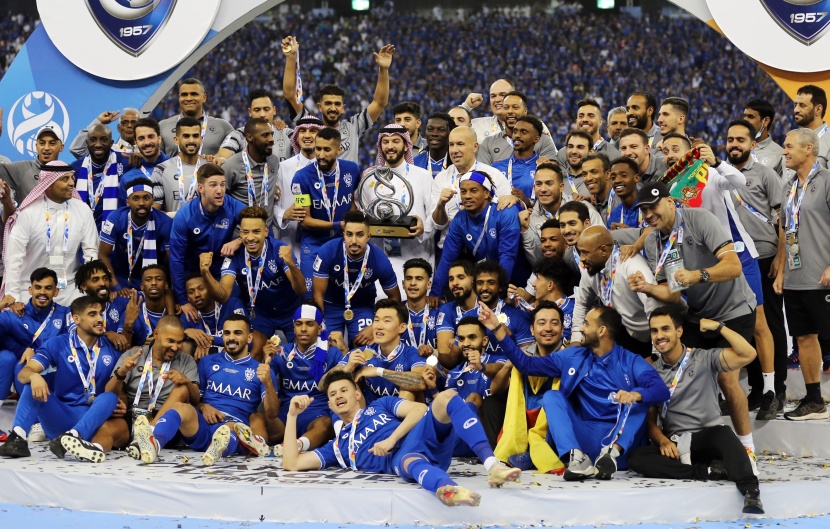 وزير الرياضة : 200 ألف ريال لكل لاعب هلالي بمناسبة تحقيق أبطال آسيا