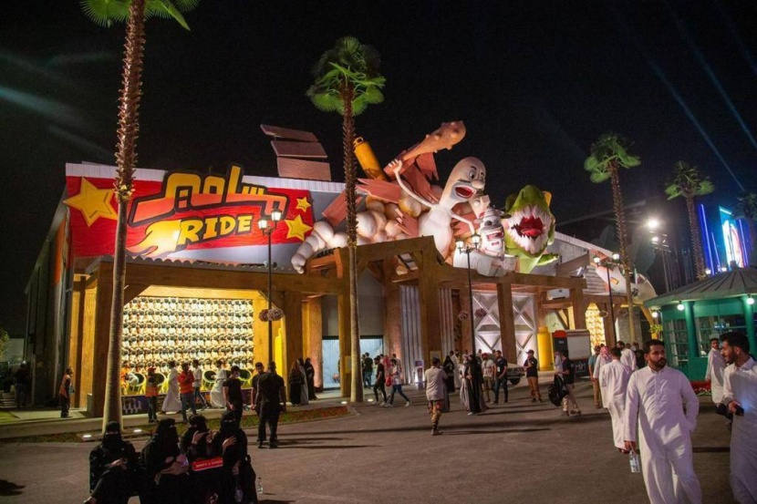 "تجربة مسامير".. رحلة من المؤثرات البصرية والحسية في "البوليفارد"