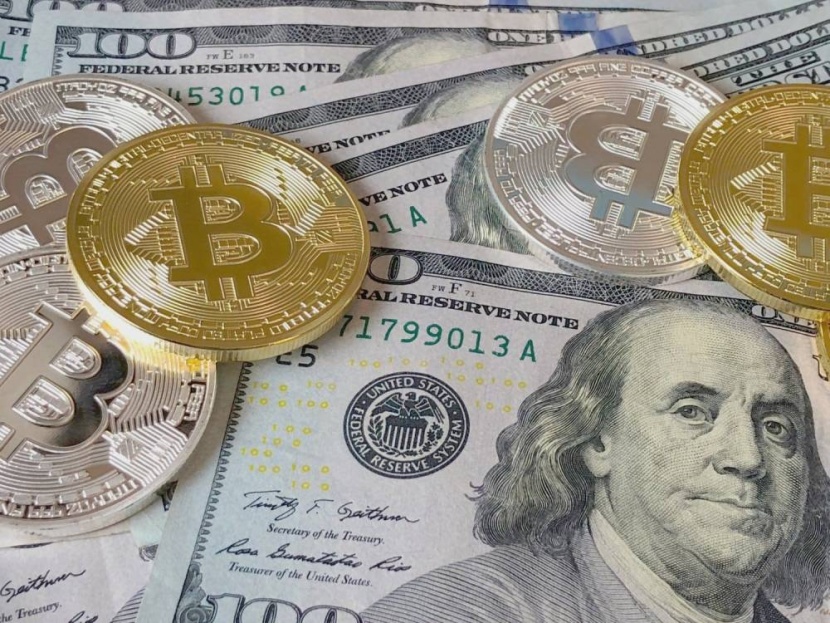 العملات المشفرة .. من رموز ألعاب إلى سوق قيمتها تريليونا دولار