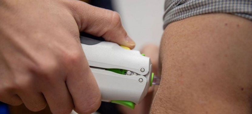 «حاقن نفاث» .. لقاح بدون الوخز بالإبر