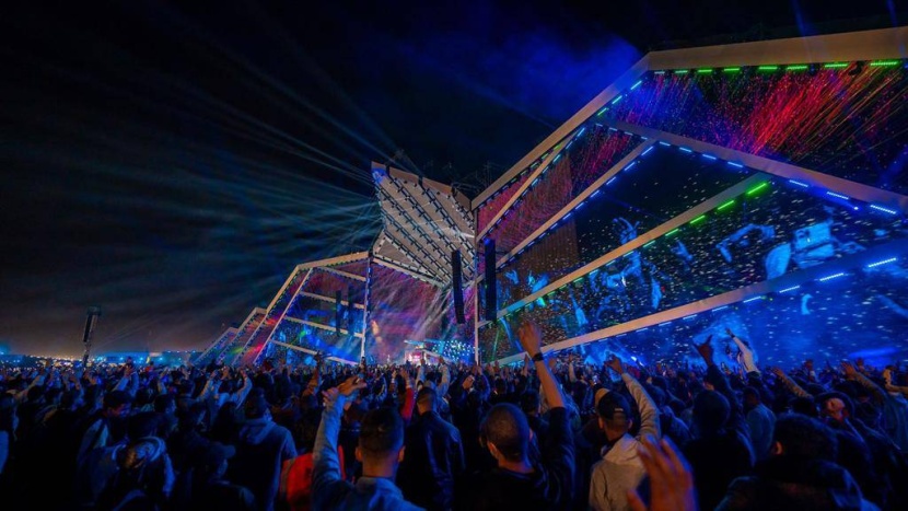 مهرجان مدل بيست في الليلة الأولى .. أجواء فنية استثنائية