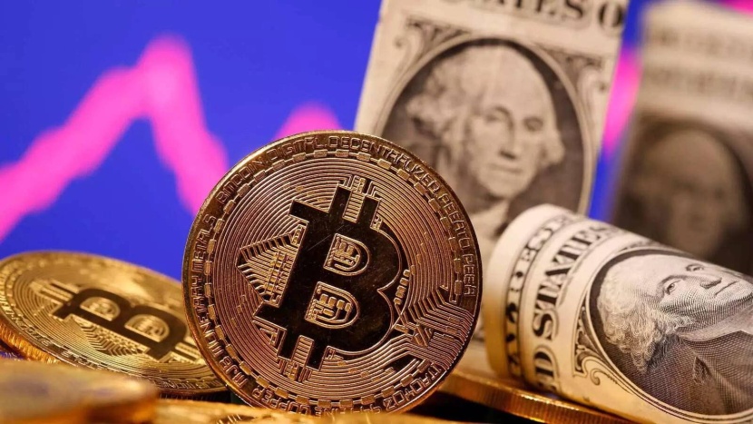 موظف يسرق 154 مليون دولار ويحولها إلى بيتكوين