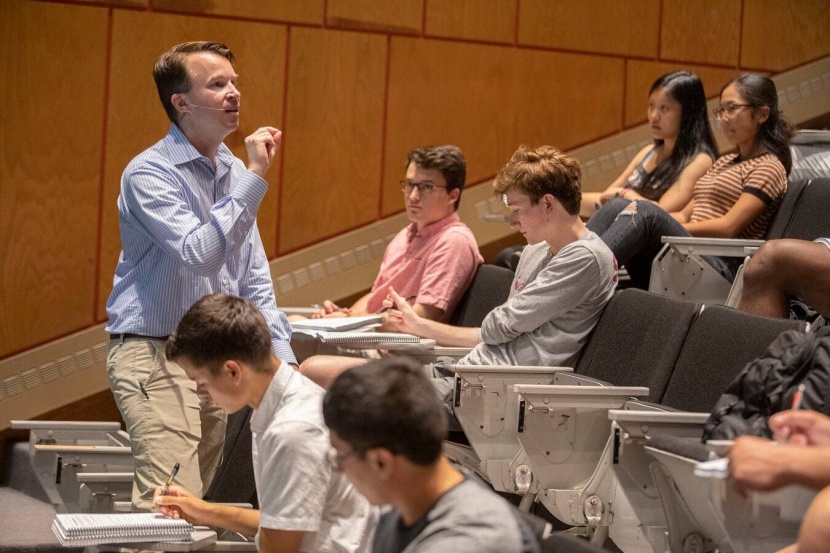 التعليم الجامعي الهجين ليس ممكنا فحسب .. بل مطلوب أيضا