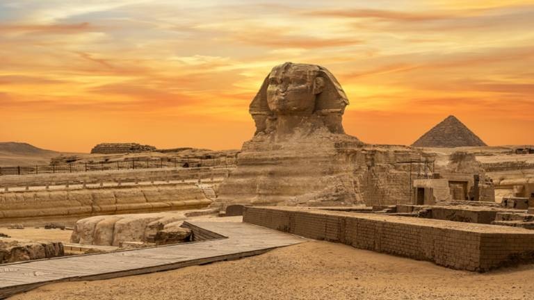 مصر: اكتشاف بقايا رجل وامرأة يعود تاريخها إلى 2500 عام