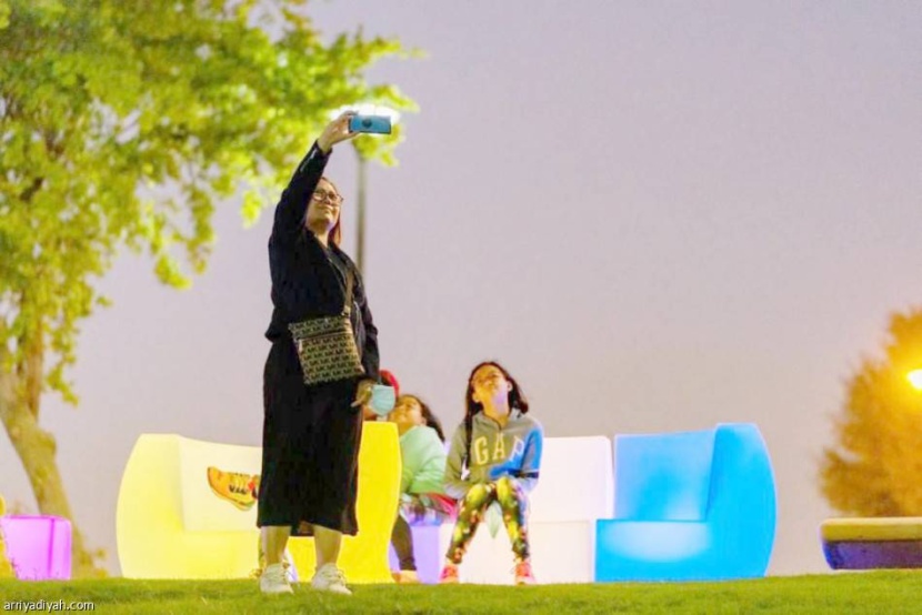 «شجرة السلام» .. طبيعة خلابة وأمسيات شتوية هادئة