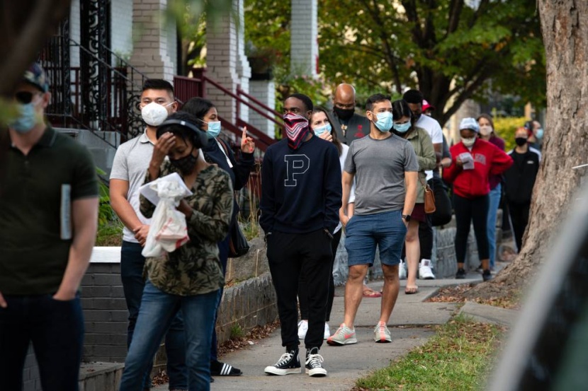 كوفيد .. نظام الفحوص في أمريكا ينهار تحت ضغط أوميكرون