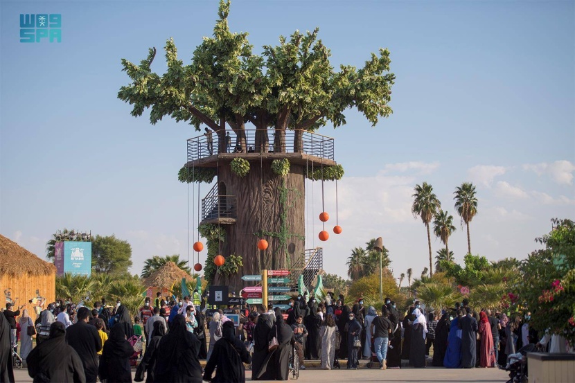 «رياض سفاري» تسدل الستار .. 77 يوما من العروض التفاعلية والمغامرات