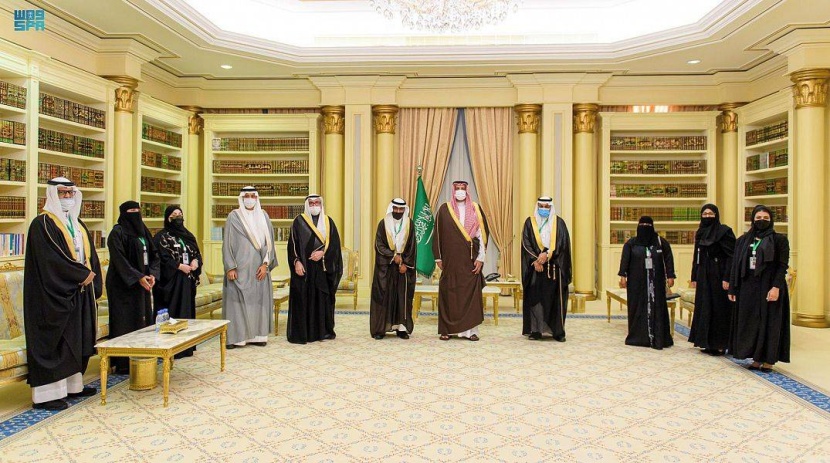 الأمير فيصل بن سلمان يؤكد أهمية إبراز الإرث التاريخي والثقافي للمدينة المنورة