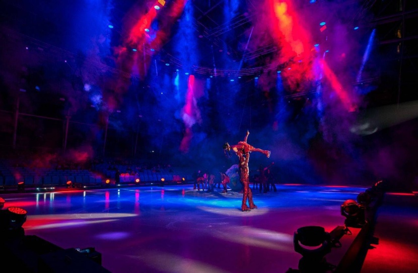 سيرك «دو جلاس» يقدم عروضا جليدية غير مسبوقة في موسم الرياض