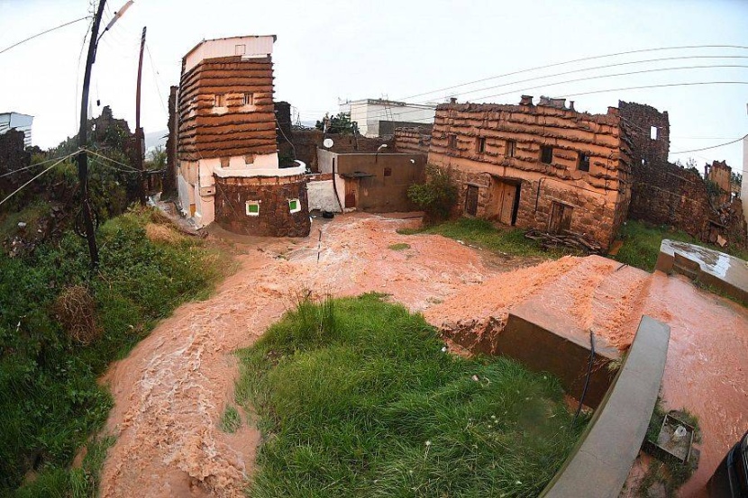 عسير: انطلاق أعمال تطوير قرية آل ينفع التراثية