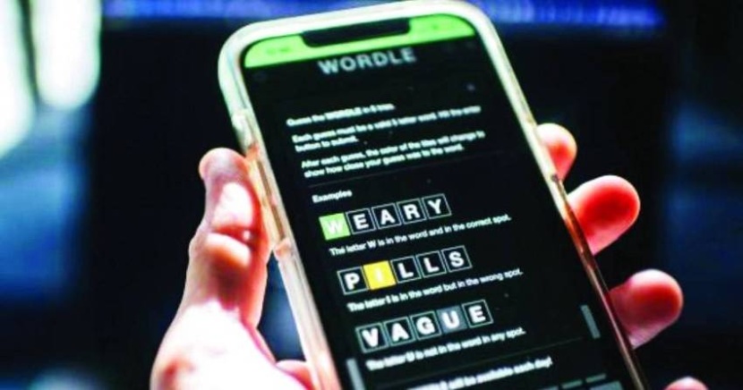 "تويتر" تحجب حسابا يكشف الإجابات في لعبة الكلمات