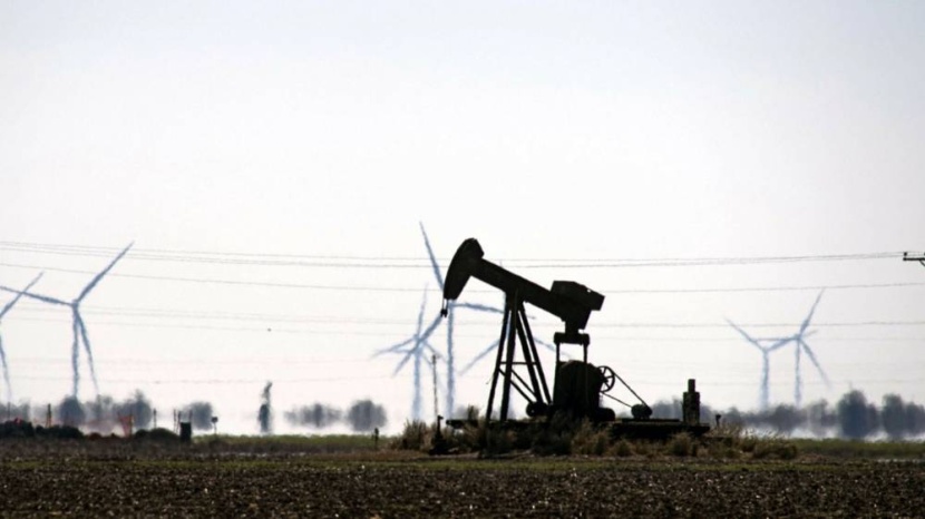 البائعون على المكشوف في صناديق التحوط يستهدفون أسهم الطاقة الخضراء