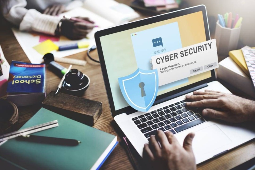 استهداف الأنظمة الصناعية للشركات والمؤسسات عبر البريد الإلكتروني والخوادم