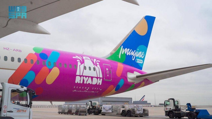 طائرة موسم الرياض تستقبل زوار المملكة في تجربة ترفيهية جوية