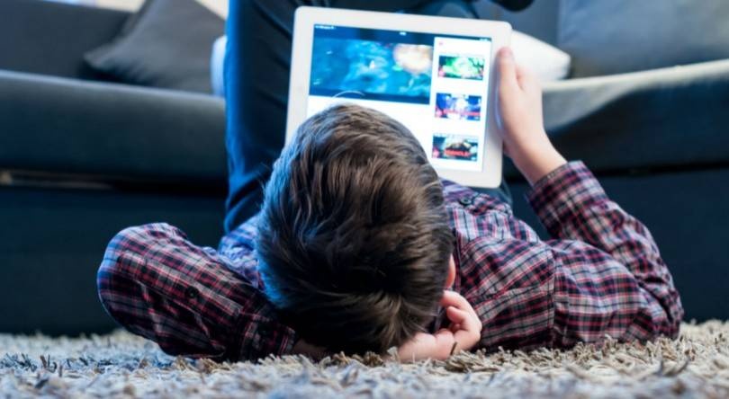 كيف توفر تجربة آمنة وممتعة لأبنائك على YouTube؟
