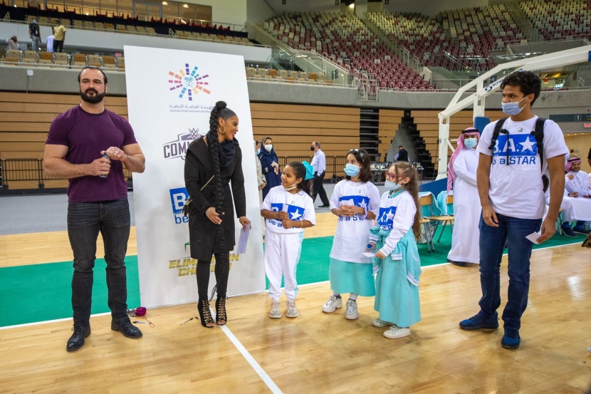نجوم WWE يلتقون مع الأطفال في جدة تحت شعار "أظهر التسامح والاحترام"