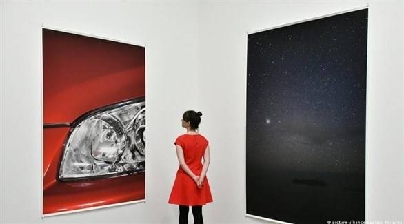 معرض منفرد للمصور الألماني المولد تيلمانز في متحف الفن الحديث