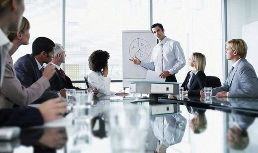 «تخمة الاجتماعات» داء ما بعد الوباء