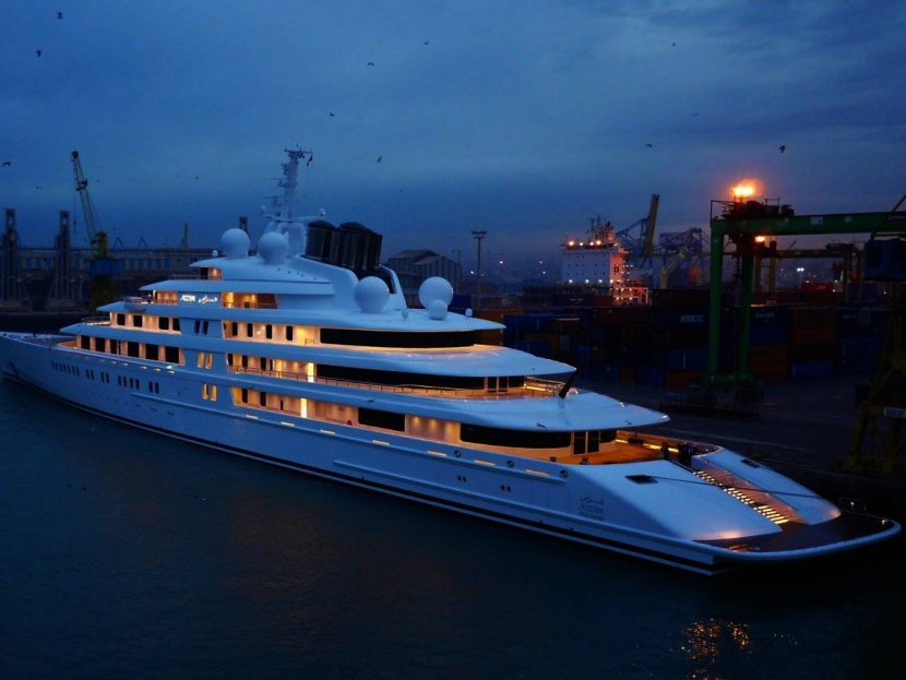 أهل الثراء الفاحش .. 1000 يخت قيد الطلب أو في طور البناء