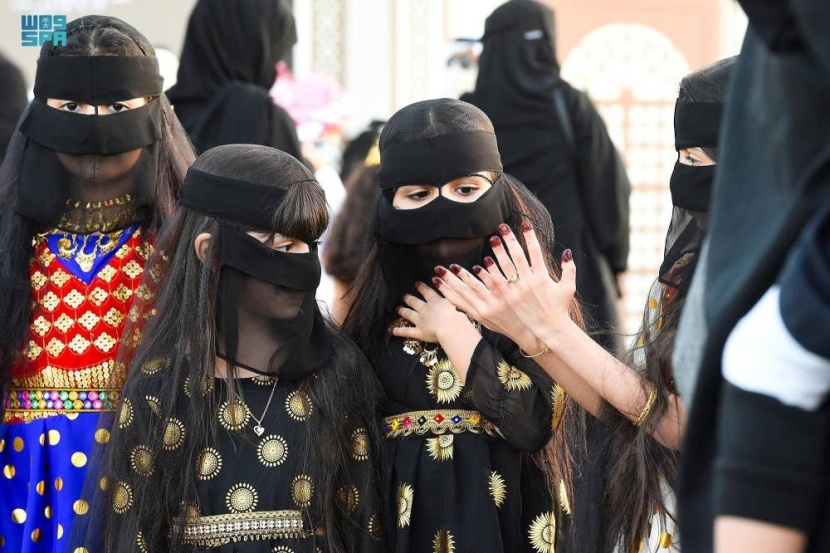 أطفال التراث