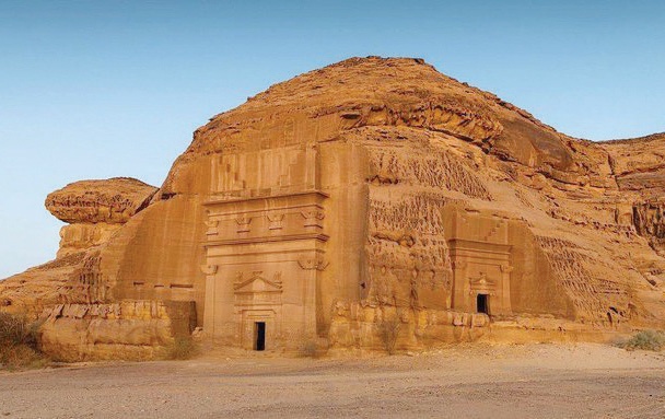 استثمار فائض أموال صندوق الآثار والمتاحف والتراث واشتراط توظيفها في قطاعات مأمونة