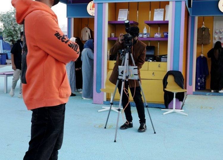 فوتوغرافيون يوثقون لحظات المتعة لزوار «ونتر وندرلاند»