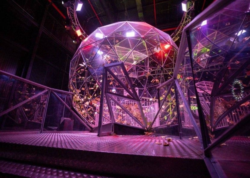 متاهة الكريستال تعزز الروح الرياضية في «البوليفارد»