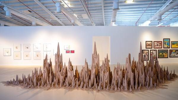 اختتام «بينالي الدرعية» بمشاركة 60 فنانا عالميا