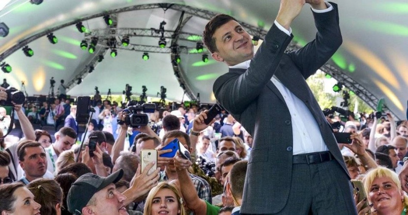 "نتفليكس" تعيد مجددا بث مسلسل الرئيس الأوكراني في أمريكا