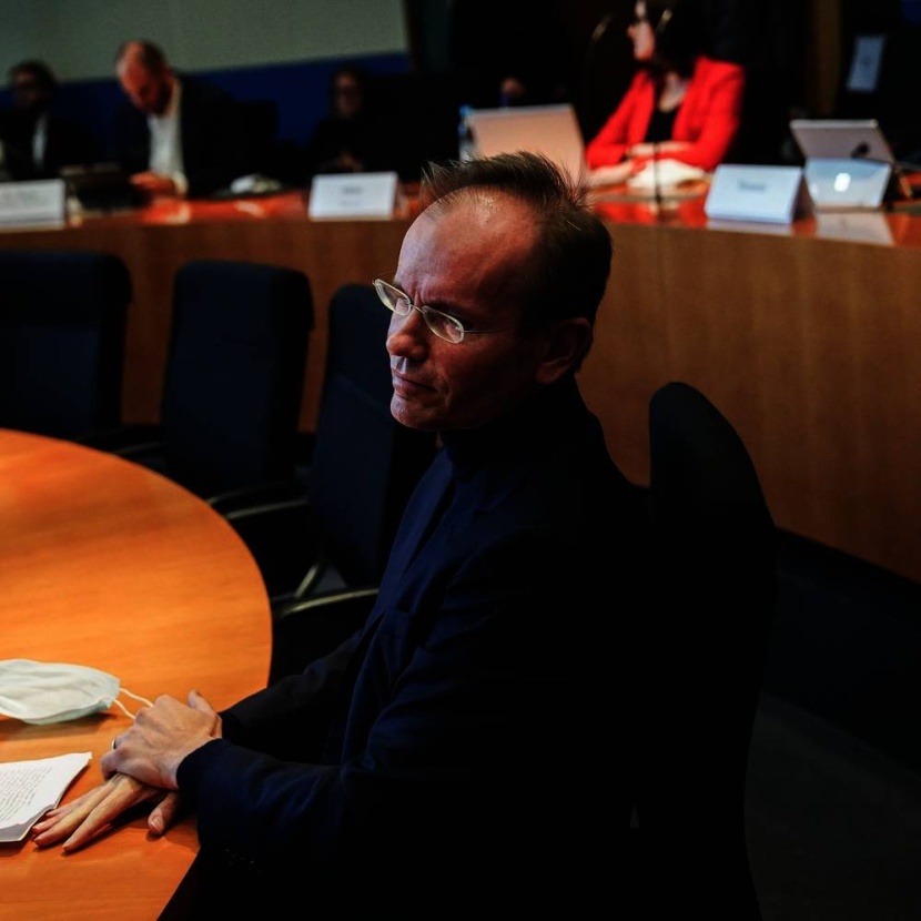 قضية "وايركارد" معقدة .. قد يكون براون ضحيتها