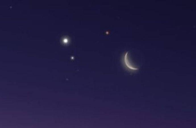 اقتران القمر بـ 3 كواكب .. ظاهرة تتكرر كل 18 عاما