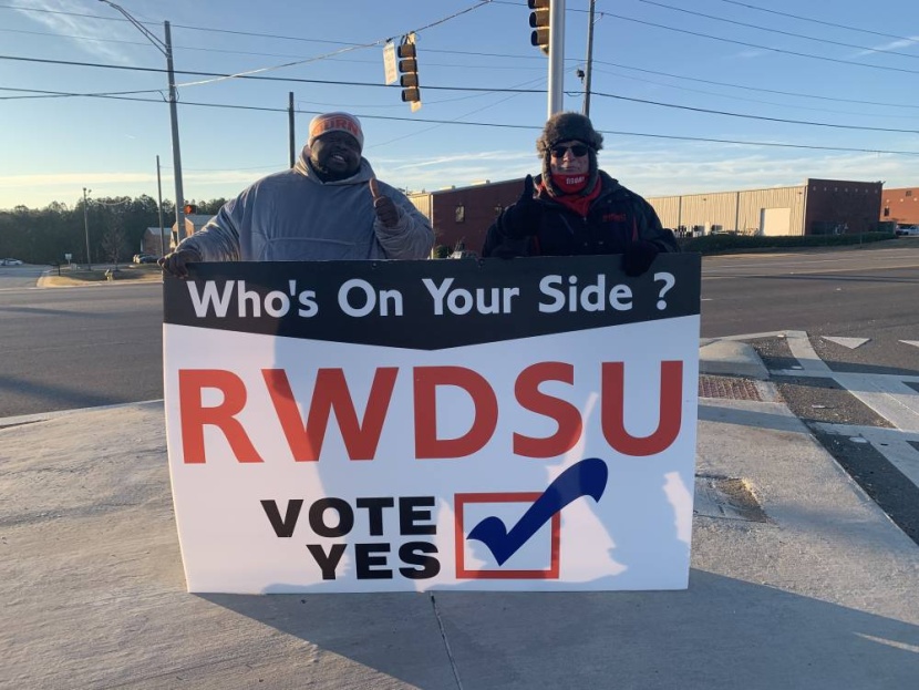 أمازون تكافح بقوة للتغلب على الحملة النقابية في ألاباما