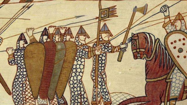 إنجلترا .. سويدية تعيد إنتاج منسوجة بايو بحجمها الحقيقي