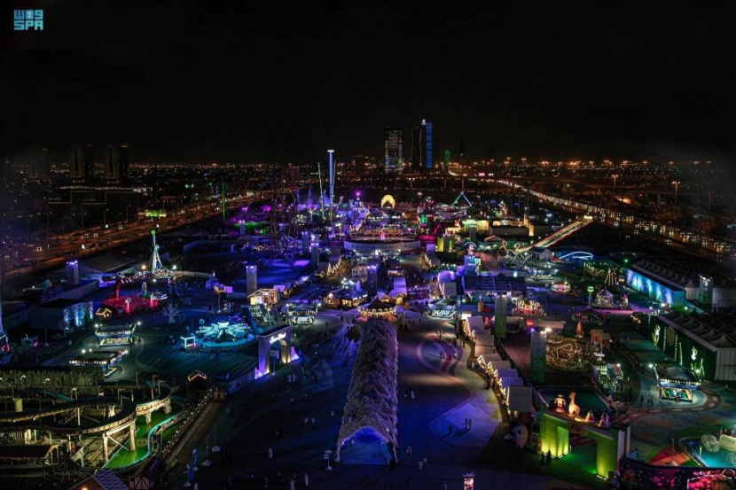 مناطق موسم الرياض تستقبل زوارها بكامل طاقتها الاستيعابية