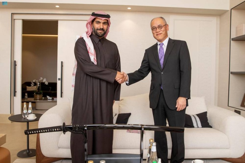 وزير الثقافة يبحث مع سفير اليابان سبل تعزيز التعاون