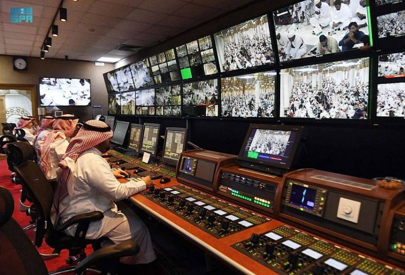 قناة السنة تطوف بالعالم داخل المسجد النبوي مباشرة